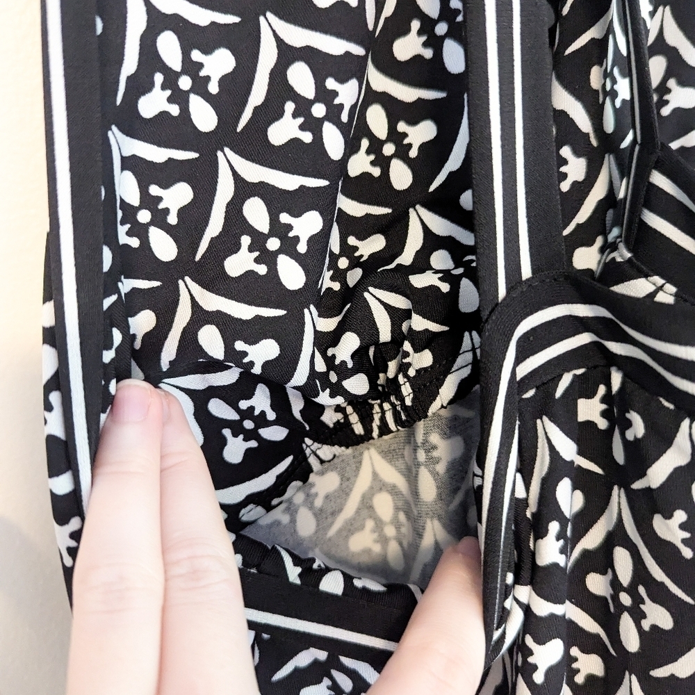 Max Studio Black & White Racer Back Dress - Picture 4 of 4